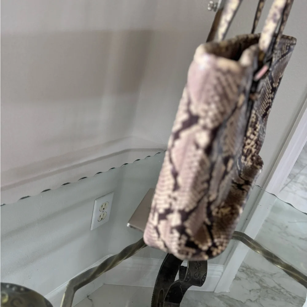 MICHAEL KORS Bedford Pocket Tote Bag in Python  Snakeskin Print with Studs NWOT - Picture 5 of 10